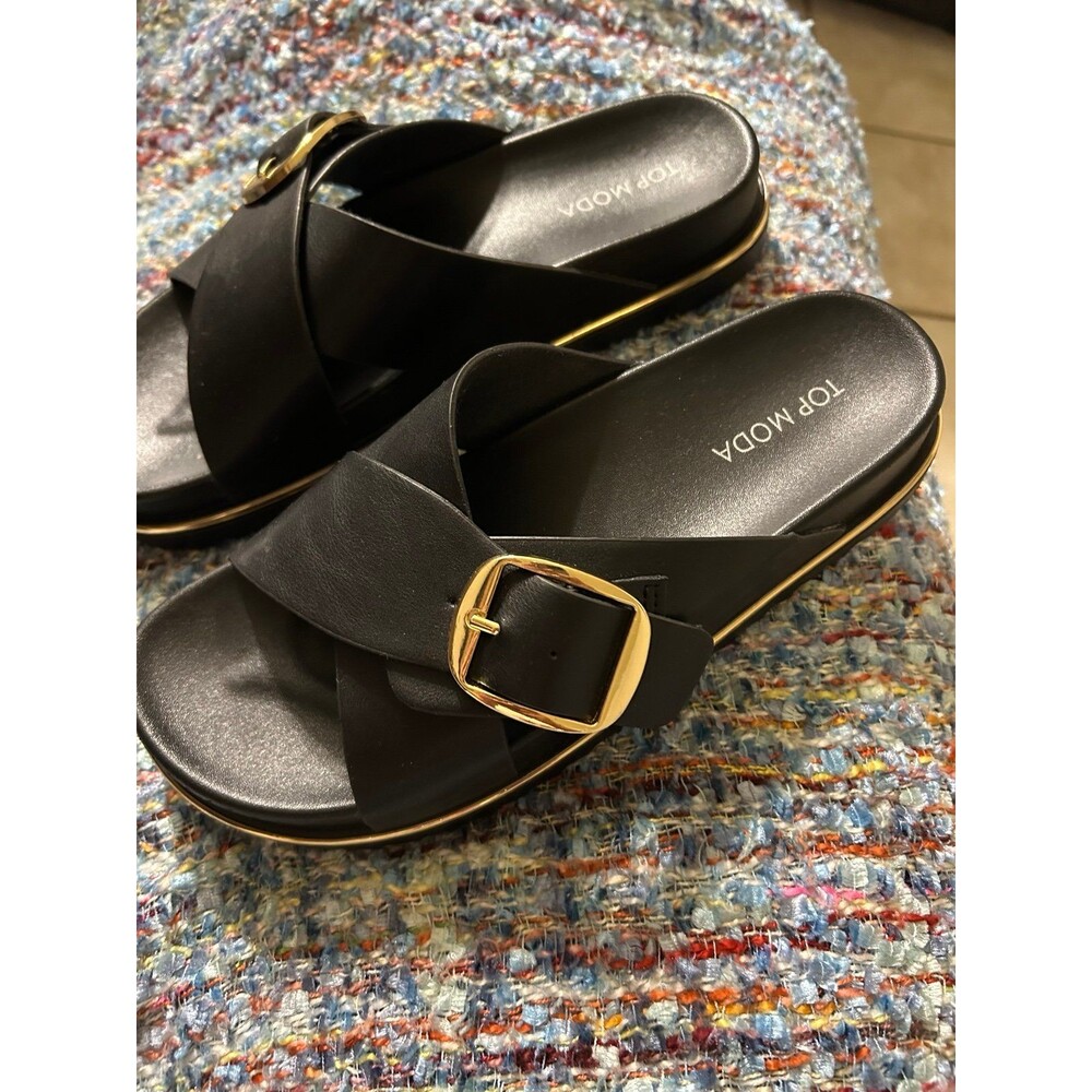 Sandals - Picture 2 of 6